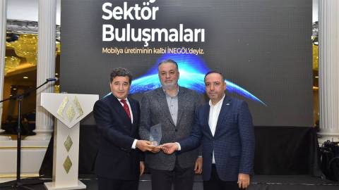İnegöl'de Mobilya Sektörüne Yön Veren Buluşma